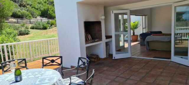 SOUTHERN CROSS BEACH HOUSE