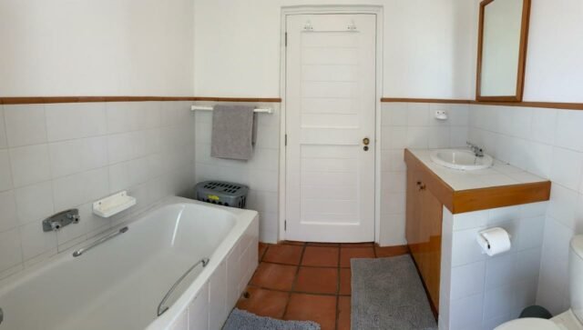 SOUTHERN CROSS BEACH HOUSE