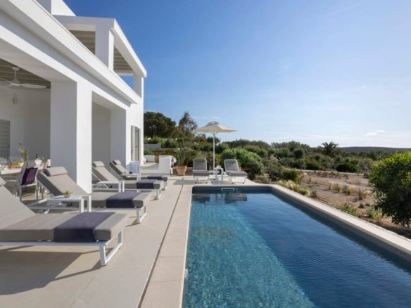 ESPERA BEACH VILLA