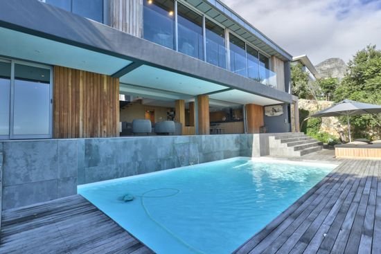 VILLA SENSUEL.